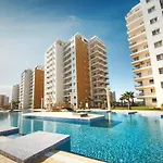 Apartment Atilius Modern One-bedroom Caesar & Spa, Long