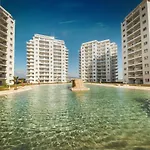 Atilius Modern One-bedroom Caesar & Spa, Long Perivolia tou Trikomou
