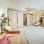 Apartment Atilius Modern One-bedroom Caesar & Spa, Long