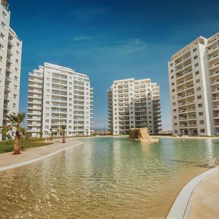 Modern One Bedroom In Caesar & Spa, Long Apartment