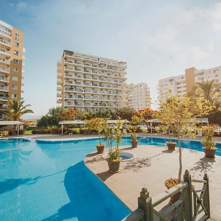 Atilius Modern One-bedroom Caesar & Spa, Long Perivolia tou Trikomou