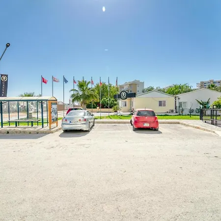 Modern One Bedroom In Caesar & Spa, Long Apartment Perivolia tou Trikomou
