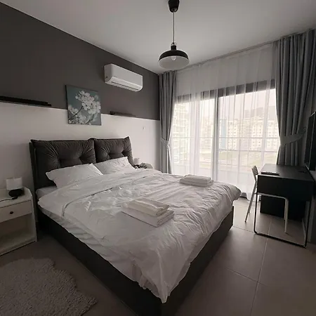 Διαμέρισμα Atilius Modern One-bedroom Caesar & Spa, Long *